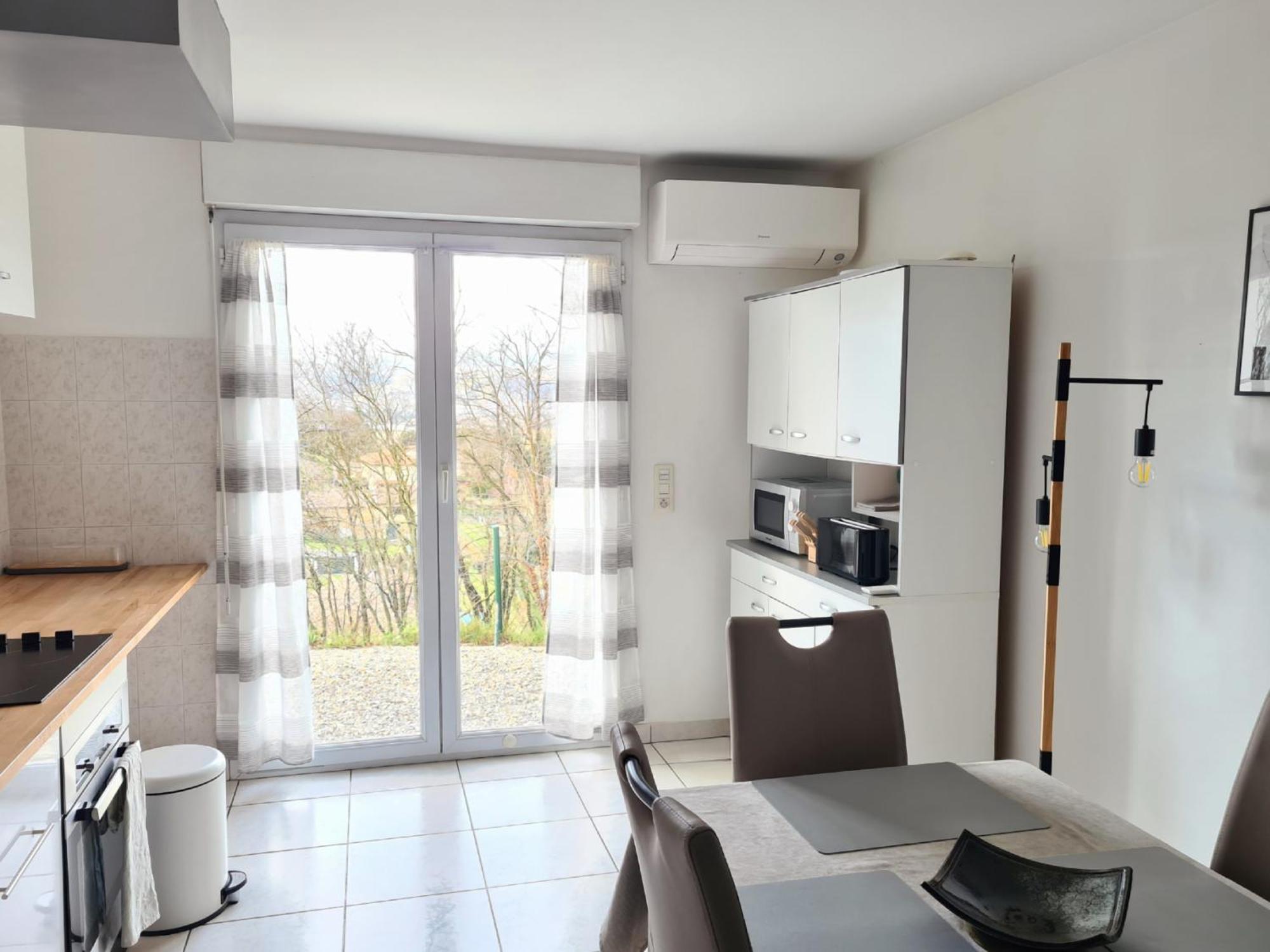 Gite De 70M² Avec Vue Sur Le Massif Du Pilat Clonas-sur-Vareze Экстерьер фото